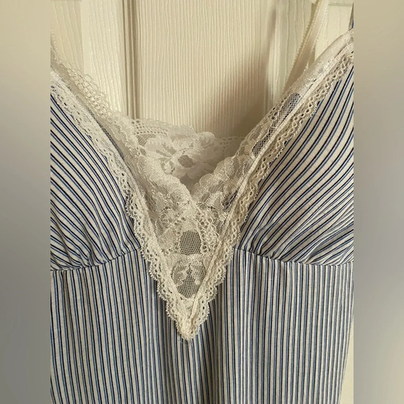 Vintage Victoria’s Secret nightgown open back - Picture 3 of 6